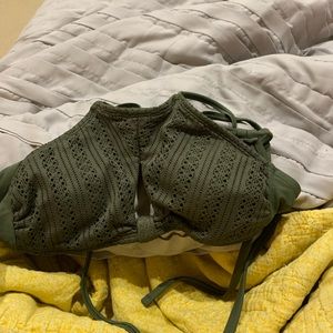 Green Xhilaration bikini top. Size: S